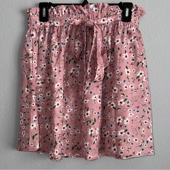 SHEIN Pink Floral A-Line Skirt - Picture 2 of 7